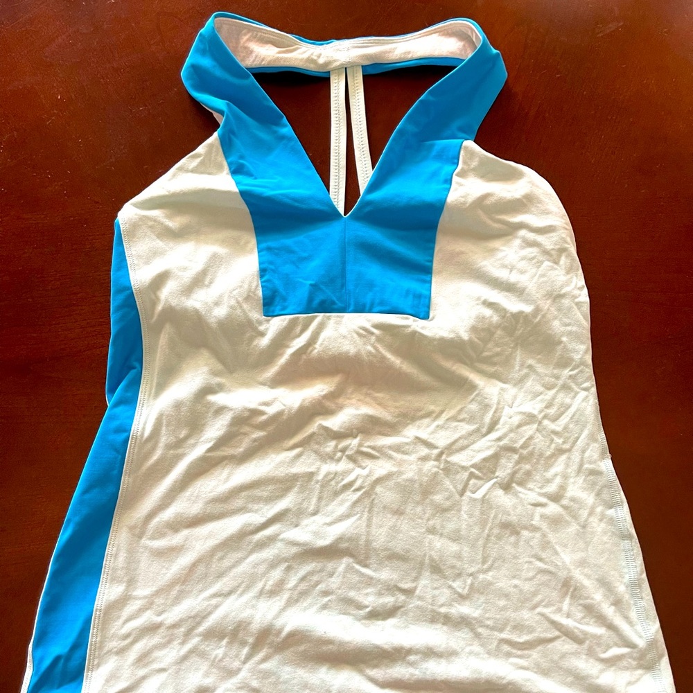 Lululemon running shirt with built in bra